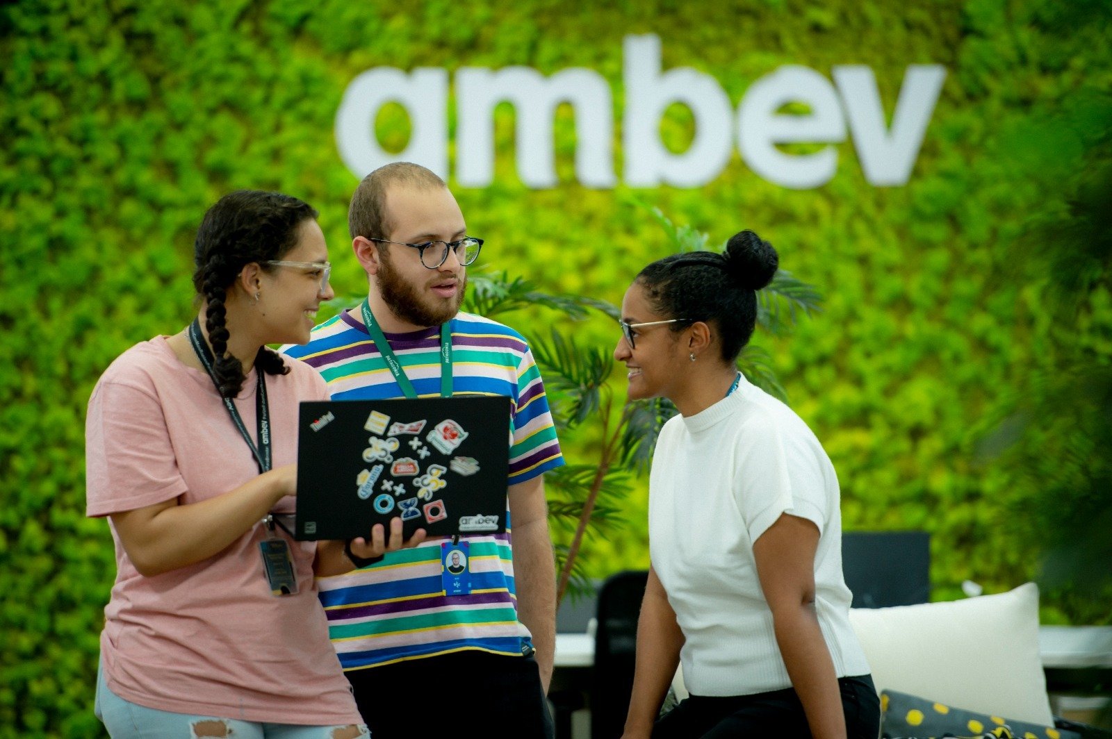 Ambev abre vagas para o Programa de Trainee e Estágio sem exigência do inglês