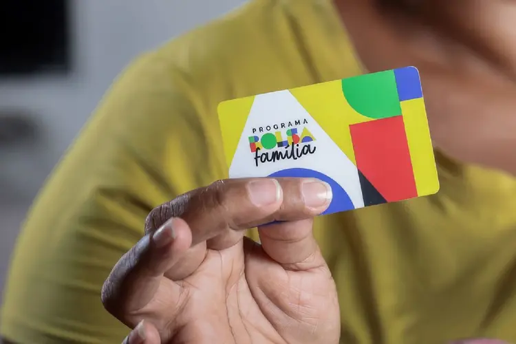 Divulgadas regras de gestão do novo Bolsa Família - Novo cartão do programa Bolsa Família (Roberta Aline/Agência Brasil)