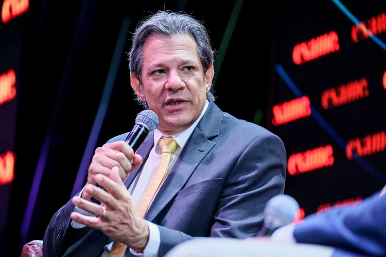 Fernando Haddad: o ministro da Fazenda também afirmou que apresentará ao Congresso uma proposta alternativa à desoneração da folha de pagamentos (Eduardo Frazão/Exame)