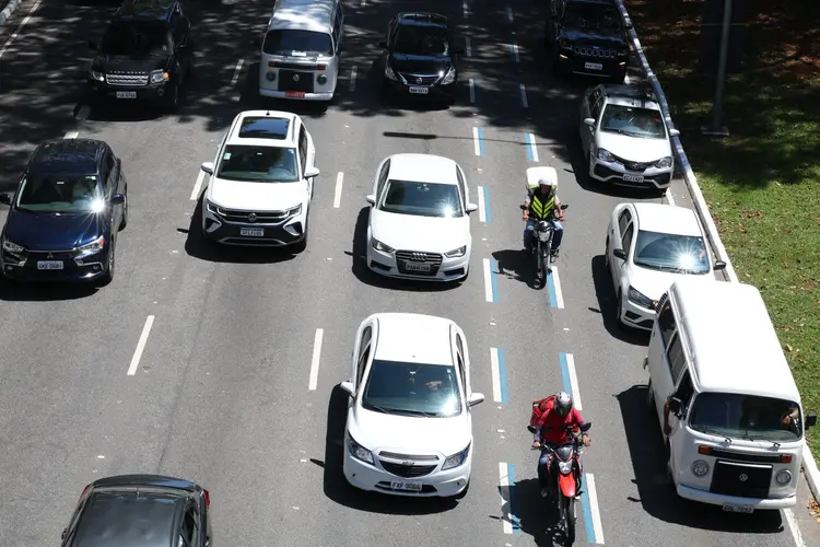 A previsão é ampliar a faixa azul por mais 71 quilômetros de avenidas. (Rovena Rosa/Agência Brasil)