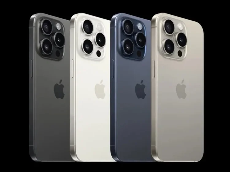 Diferentes modelos de iPhone (Reprodução/Buscapé)