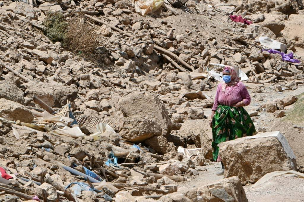 Marrocos anuncia programa para realojar moradores de prédios destruídos em terremoto
