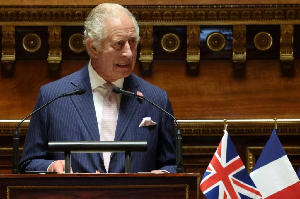 Rei Charles III defende aliança entre França e Reino Unido diante da 'emergência' climática