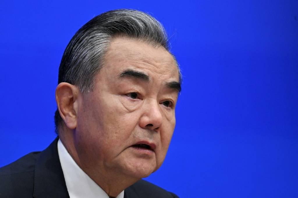 Wang fez suas críticas ao apresentar um amplo programa com metas de política externa da China para os próximos anos (AFP/AFP)