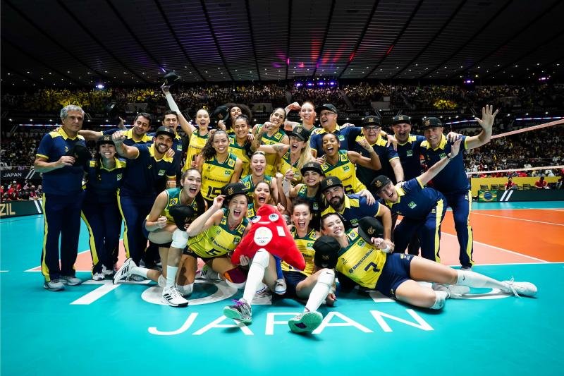 Brasil supera Japão e confirma vaga em Paris 2024 no vôlei feminino