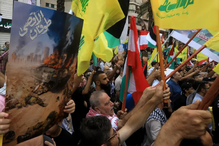 Nesta segunda, 16, o Hezbollah destruiu as câmeras de vigilância de vários postos de controle de Israel na fronteira (AFP/AFP)