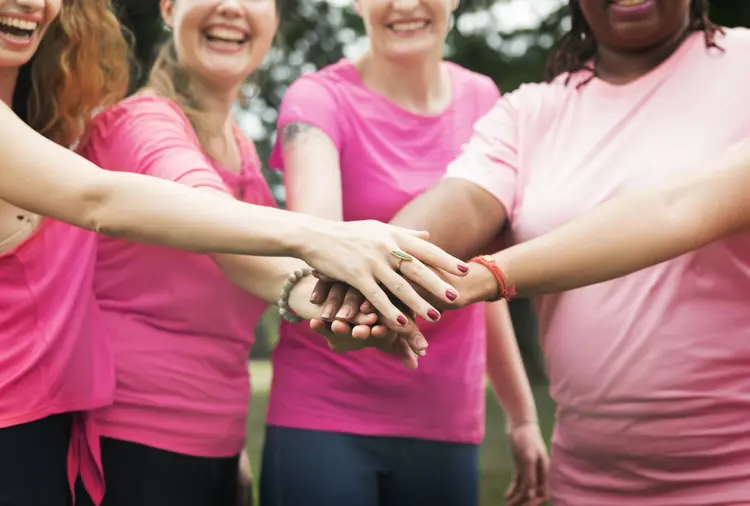  Uma em cada oito mulheres pode receber o diagnóstico de câncer de mama durante a vida (Rawpixel Ltd./Freepik)