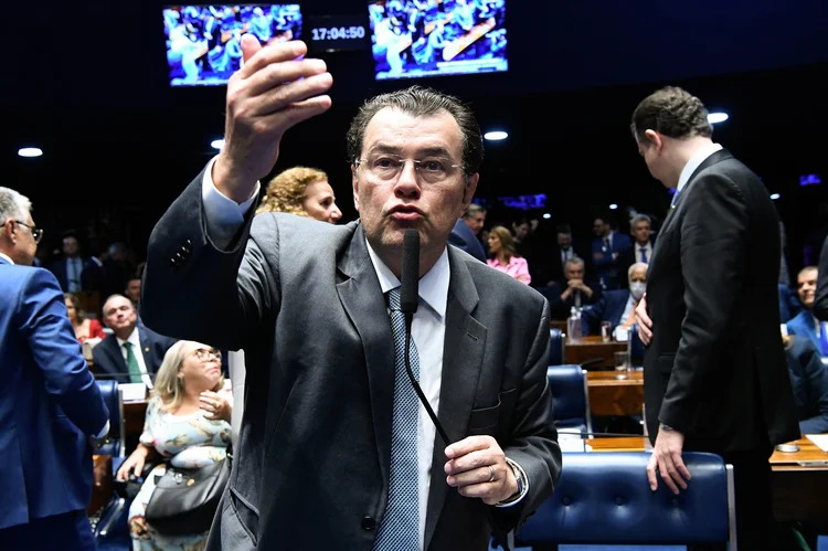 Reforma tributária: relator incluiu um regime diferenciado para os profissionais liberais (Geraldo Magela/Agência Senado)