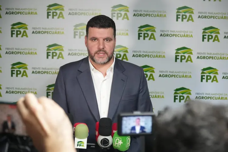 Pedro Lupion, presidente da FPA: governo federal não tem como pagar as indenizaões para as 615 áreas em estudo para demarcação de terra (Agência FPA/Divulgação)