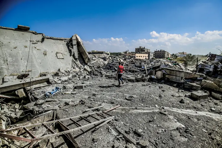 Guerra entre Israel e Hamas: potências têm as próprias limitações para se envolver  (Mohammed Zanoun/Getty Images)