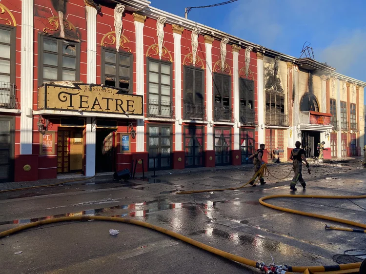 Incêndio em complexo de boates: as vítimas estavam na mesma área da boate, no andar superior (X/Reprodução)