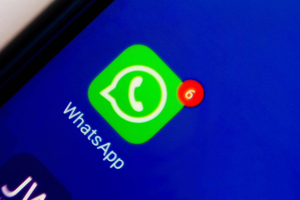 BRAZIL - 2020/08/28: In this photo illustration an icon of WhatsApp app displayed on a smartphone. (Photo Illustration by Rafael Henrique/SOPA Images/LightRocket via Getty Images)