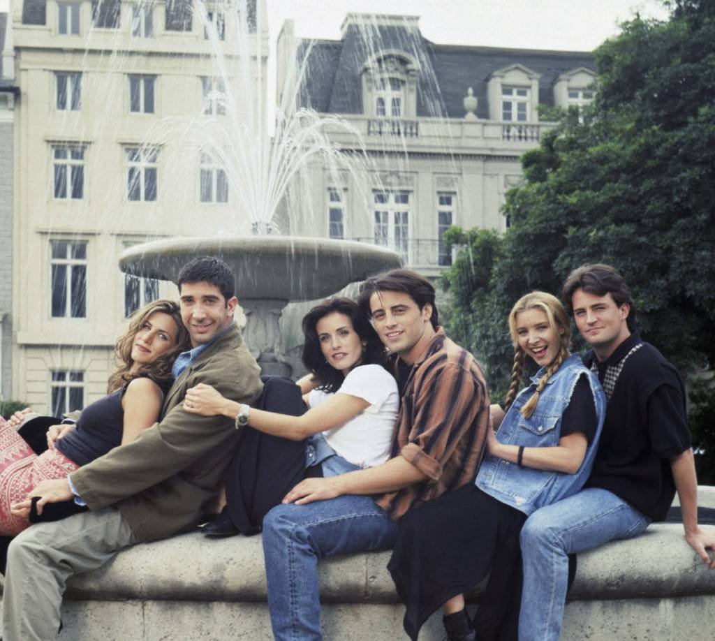 Elenco principal de 'Friends' se pronuncia sobre a morte Matthew Perry; veja na íntegra