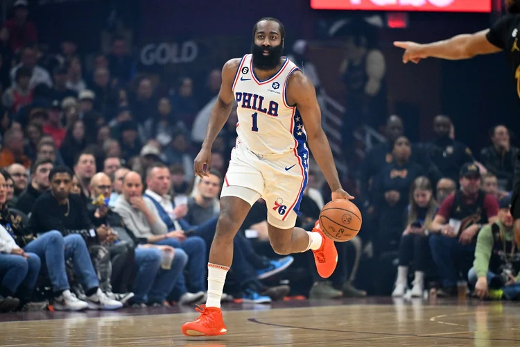 Além de Harden, A equipe da Philadelphia vai receber Marcus Morris, Nicolas Batum, Roberton Covington, KJ Martin e diversas escolhas de draft (Jason Miller/Getty Images)