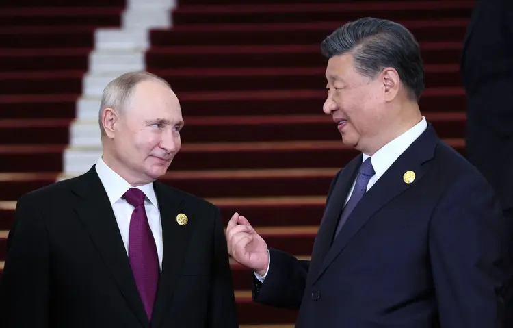 A China é a maior parceira comercial da Rússia, com um volume de negócios que alcançou a quantia recorde de 190 bilhões de dólares no ano passado (Sergei SAVOSTYANOV / POOL / AFP) (Photo by SERGEI SAVOSTYANOV/POOL/AFP /Getty Images)