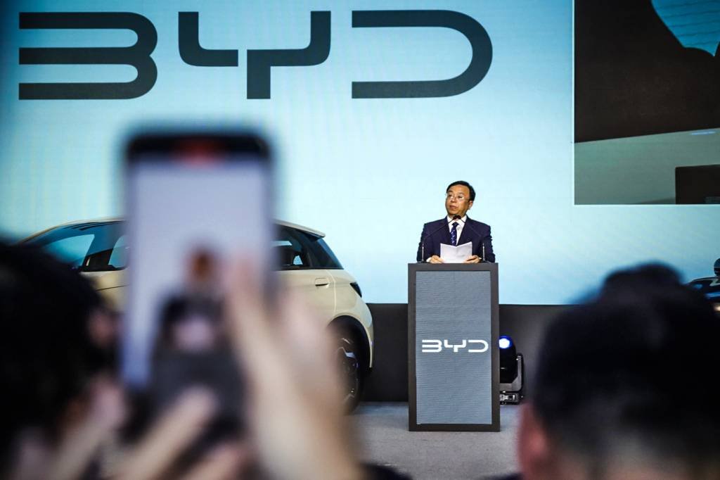 DJI Automotiva recebe intenções de investimento da BYD e do FAW Group