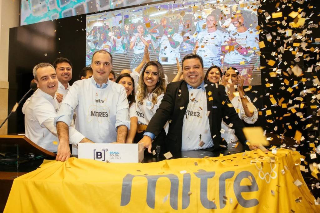 Mitre compra imóveis do controlador (em Trancoso); ação despenca 16%