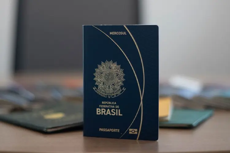 Para abertura de conta em uma corretora global normalmente são solicitados alguns poucos documentos, como passaporte e CPF, entre outros.