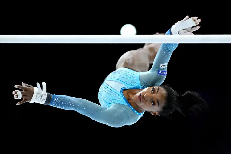 Simone Biles: ginasta é uma das melhores da seleção dos Estados Unidos (Matthias Hangst/Getty Images)