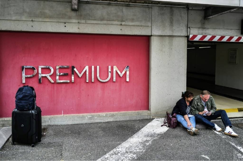 Ao menos 11 aeroportos regionais são evacuados na França por novos avisos de bomba