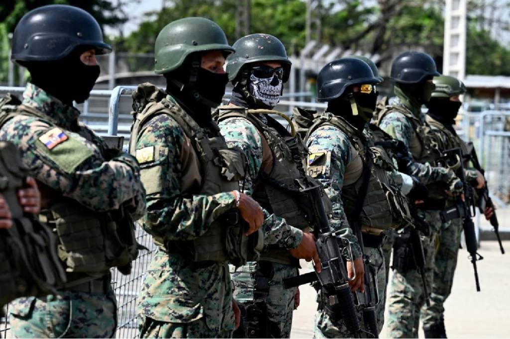 Equador prorroga estado de exceção por 30 dias após fuga de chefe do narcotráfico