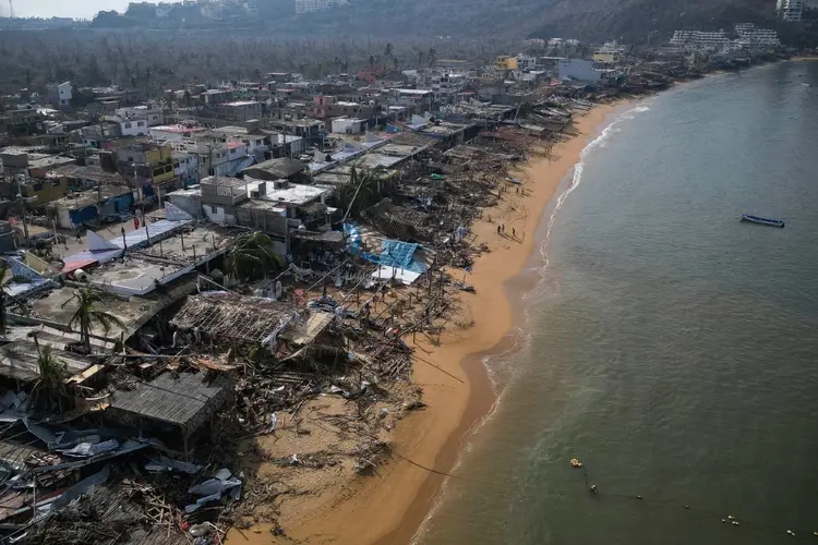 O furacão Otis atingiu a costa do México (Rodrigo Oropeza/Getty Images)