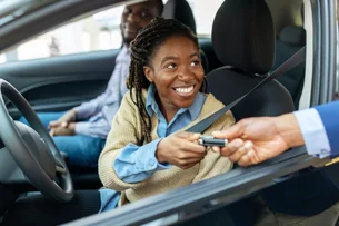 Carro por assinatura vale a pena? Confira o que levar em conta