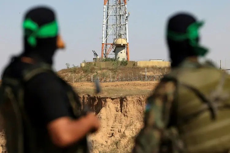 Do lado palestino, pelo menos 687 pessoas morreram na Faixa de Gaza e mais de 3.700 ficaram feridas (Célia LEBUR/AFP)