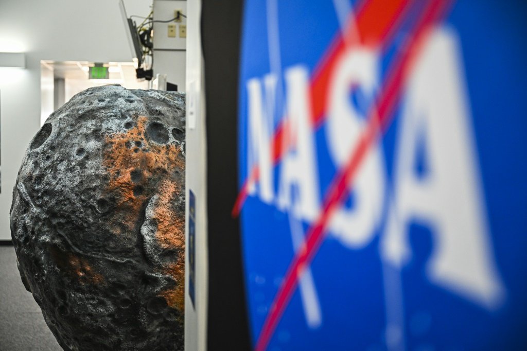 Missão da Nasa decola rumo ao asteroide Psyche