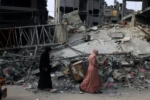 Imagem referente à notícia: Após ordem de Israel, 100 mil palestinos começam a deixar Rafah