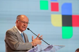 Alckmin diz que mercado é 'estressado' e vê tendência de queda no dólar