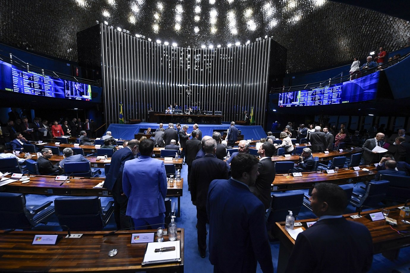 Líderes no Senado debatem fim da reeleição no Executivo e novo Código Eleitoral