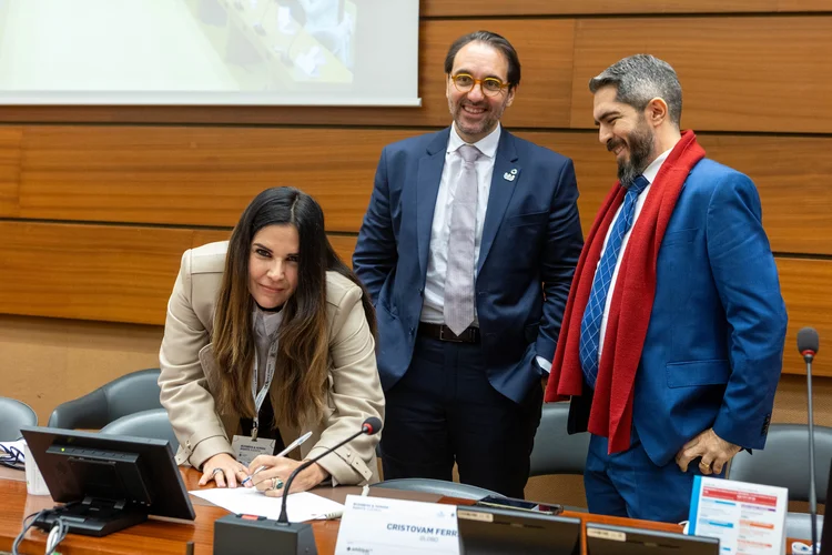 Educa2030: Claudia Romano, da Yduqs, Carlo Pereira, CEO do Pacto Global, e Cristovam Ferreira, da Globo lançam movimento de educação  (Flávio Ferreira/99jobs)