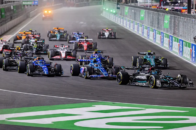 GP de Abu Dhabi de F1: Treinos começam nesta sexta-feira (Robert Szaniszlo/Getty Images)