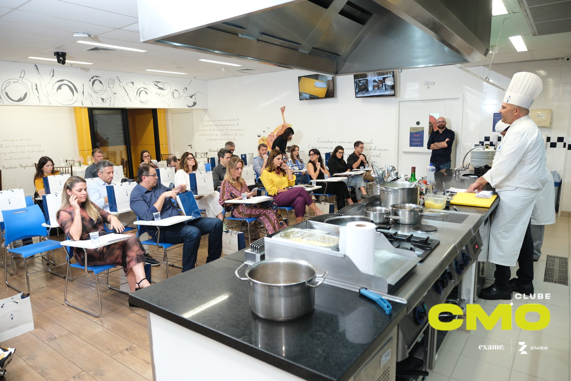 Líderes de marketing participaram de experiência imersiva na escola de culinária francesa