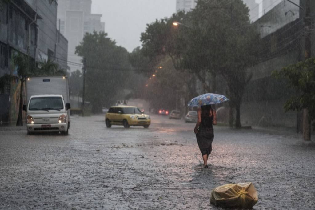 Tempestade e acumulado de chuva: Inmet alerta para perigo em diversos  pontos do país; veja previsão | Exame