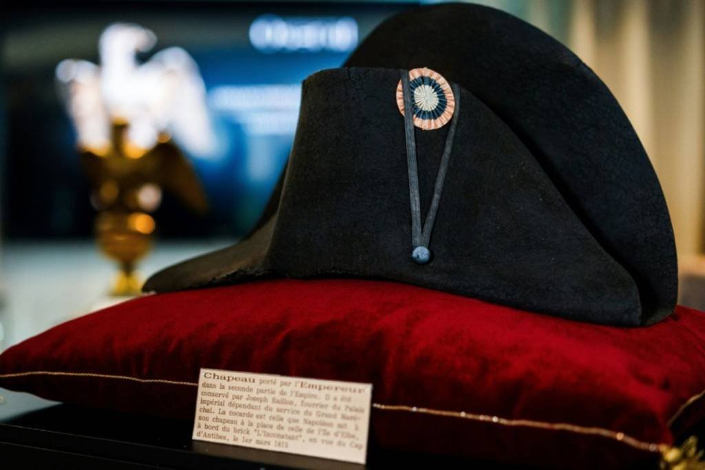 Chapéu de Napoleão supera 2 milhões de dólares em leilão