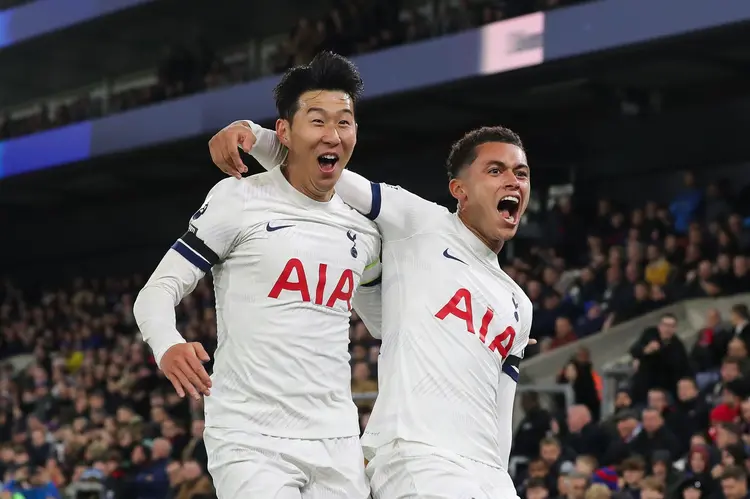 Tottenham x Chelsea: na vice-liderança da competição, o Tottenham entra em campo mirando o topo da tabela (Gill Danehouse/Getty Images)