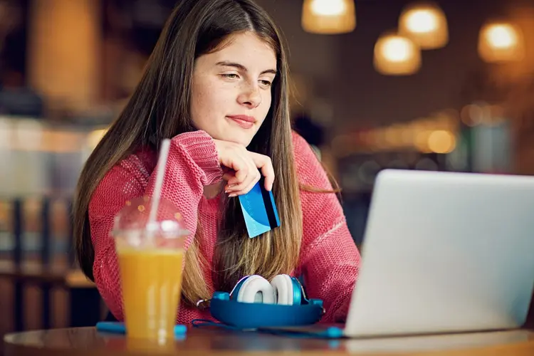 Entenda o que é e de onde veio o 'girl math' (	praetorianphoto/Getty Images)