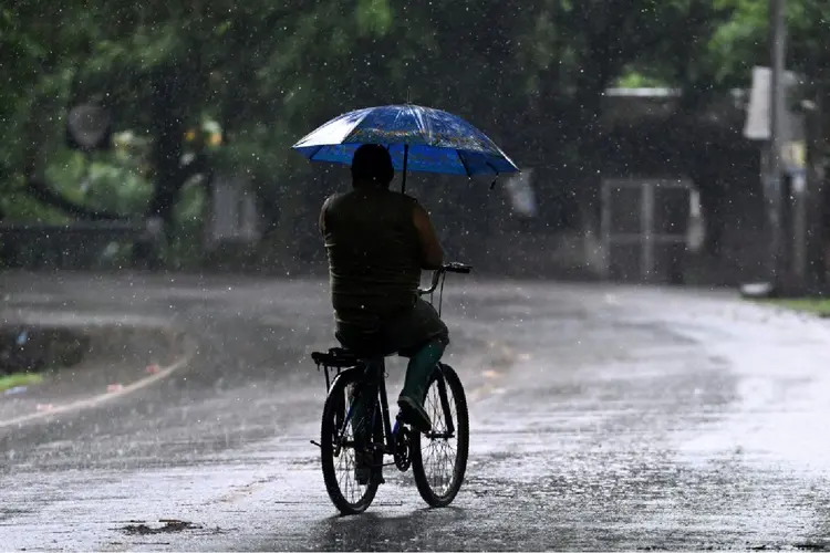 Tempestade Pilar: chuva em Jiquilisco, El Salvador (Agence France-Presse/AFP)