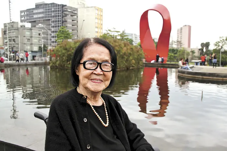 Tomie Ohtake, artista plástica nipo-brasileira (Instituto Tomie Ohtake/Reprodução)