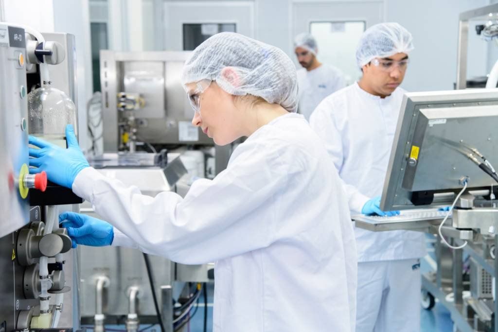 União Química: processos produtivos 100% digitalizados garantem precisão à  fabricação de medicamentos