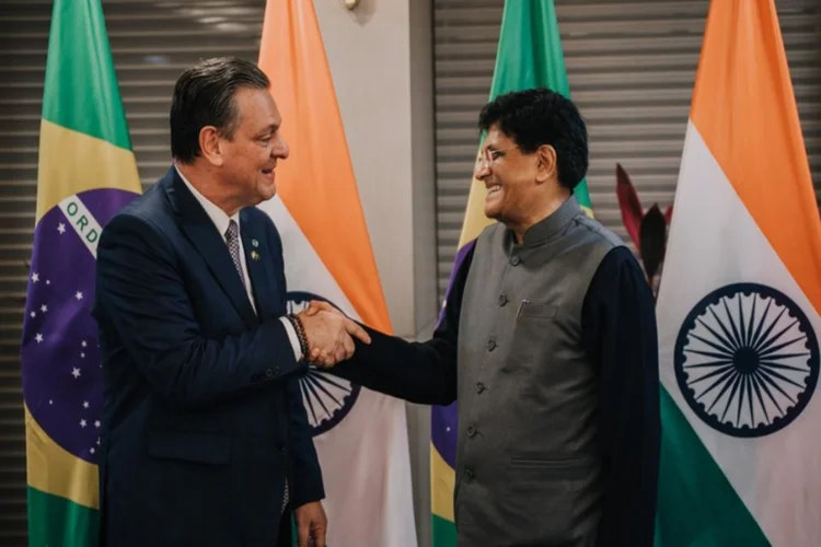 Ministro da Agricultura e Pecuária, Carlos Fávaro, se reuniu com o ministro do Comércio e Indústria, Assuntos dos Consumidores, Alimentos e Estoques Públicos e Têxteis da Índia, Piyush Goyal (Mapa/Divulgação)