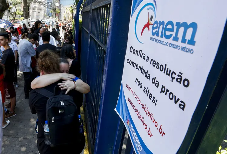 Enem: prazo para solicitar insenção de taxa vai até 26 de abril (Paulo Pinto/Agência Brasil)