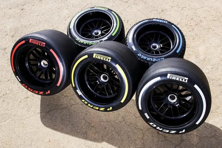 Pneus da Pirelli: tecnologia da Fórmula 1 transferida para os carros de passeio. (Pirelli/Divulgação)