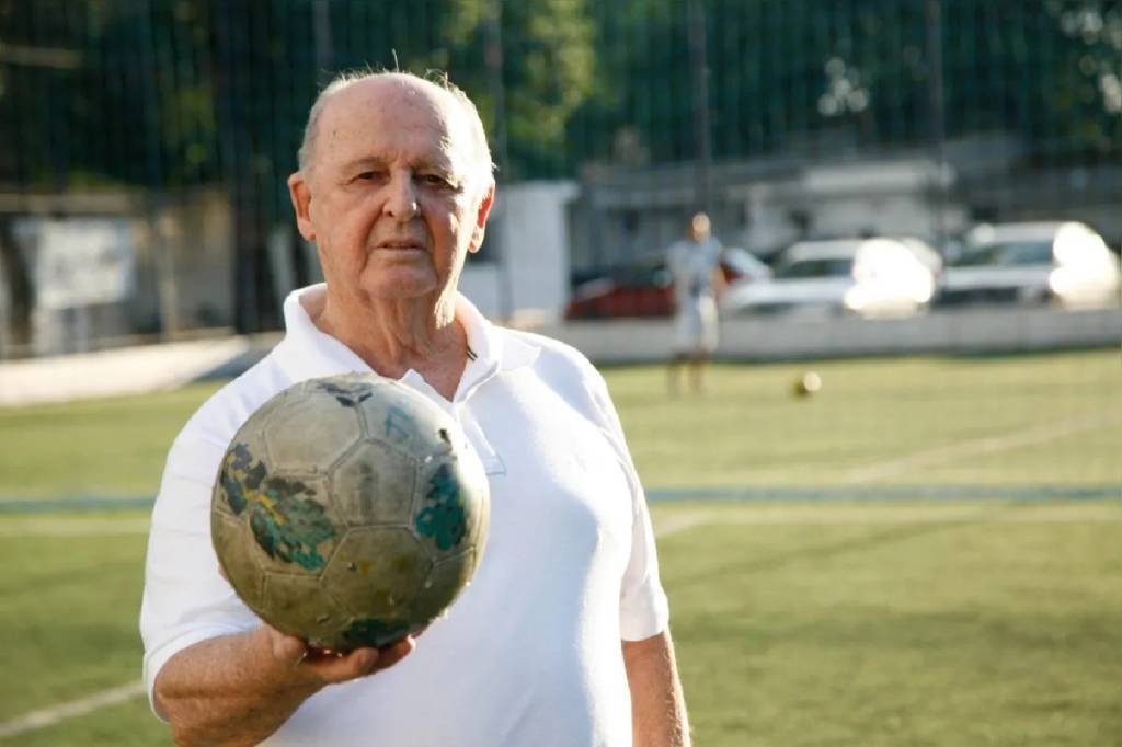 Rubens Minelli, primeiro tricampeão brasileiro de futebol, morre aos 94 anos