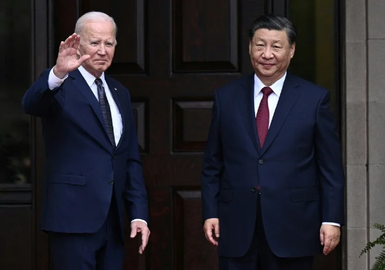 Biden e Xi Jinping discutem cooperação EUA-China no APEC (AFP/AFP)