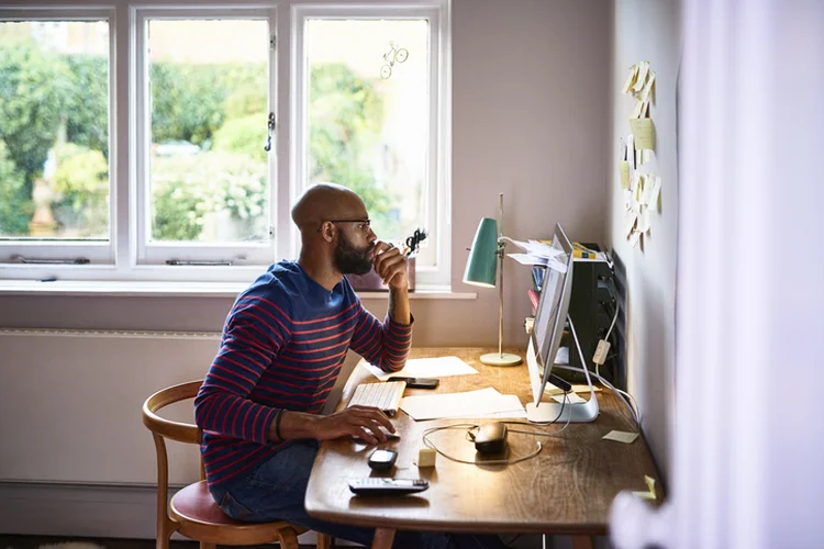 Existem várias estratégias para adotar o lifelong learning (10'000 Hours/Getty Images)