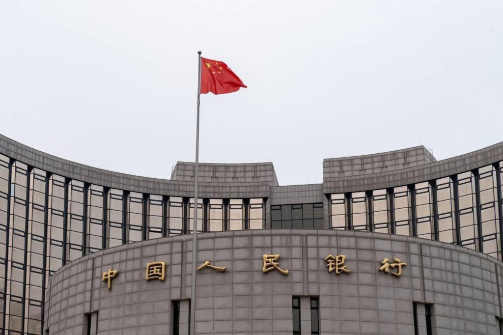 China dá esperança de recuperação com injeção recorde na economia