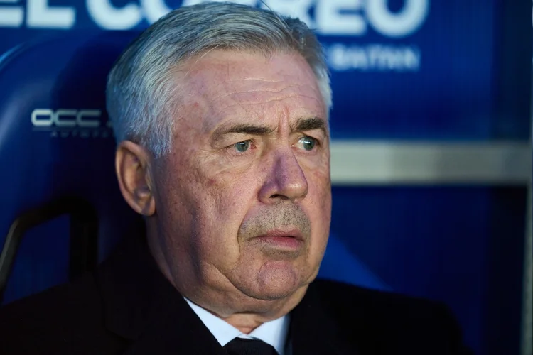 Ancelotti: A acusação aconteceu poucas horas antes do Real Madrid, de Carlo Ancelotti, entrar em campo pelo jogo de volta das oitavas de final da Champions League (	Juan Manuel Serrano Arce /Getty Images)